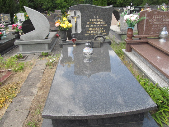 Grób TADEUSZ BEDNARSKI