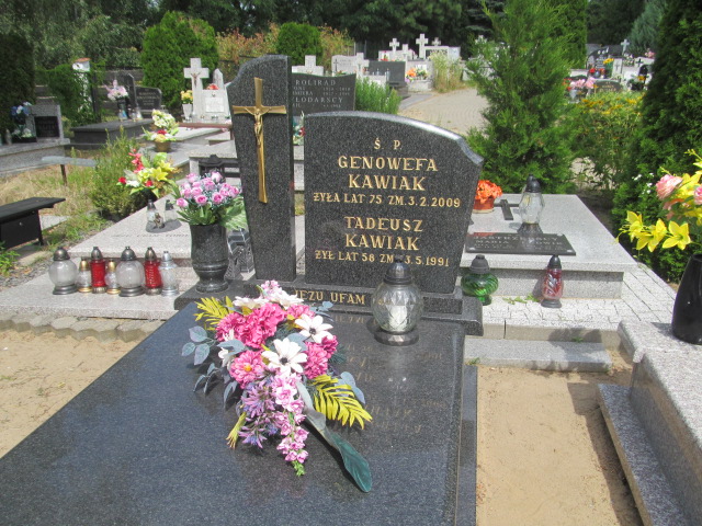Grób TADEUSZ KAWIAK