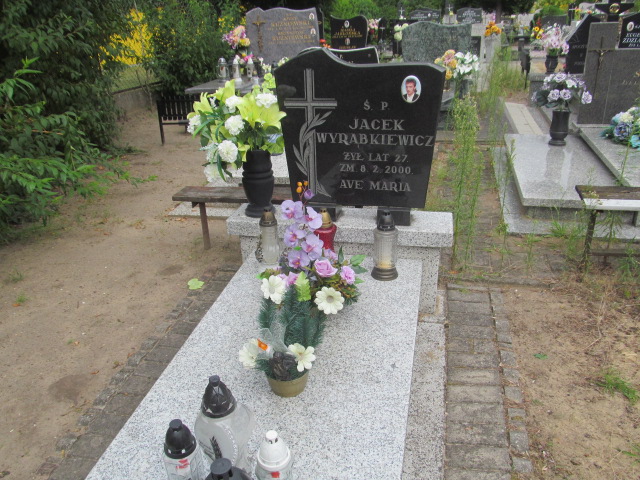 Grób JACEK WYRĄBKIEWICZ